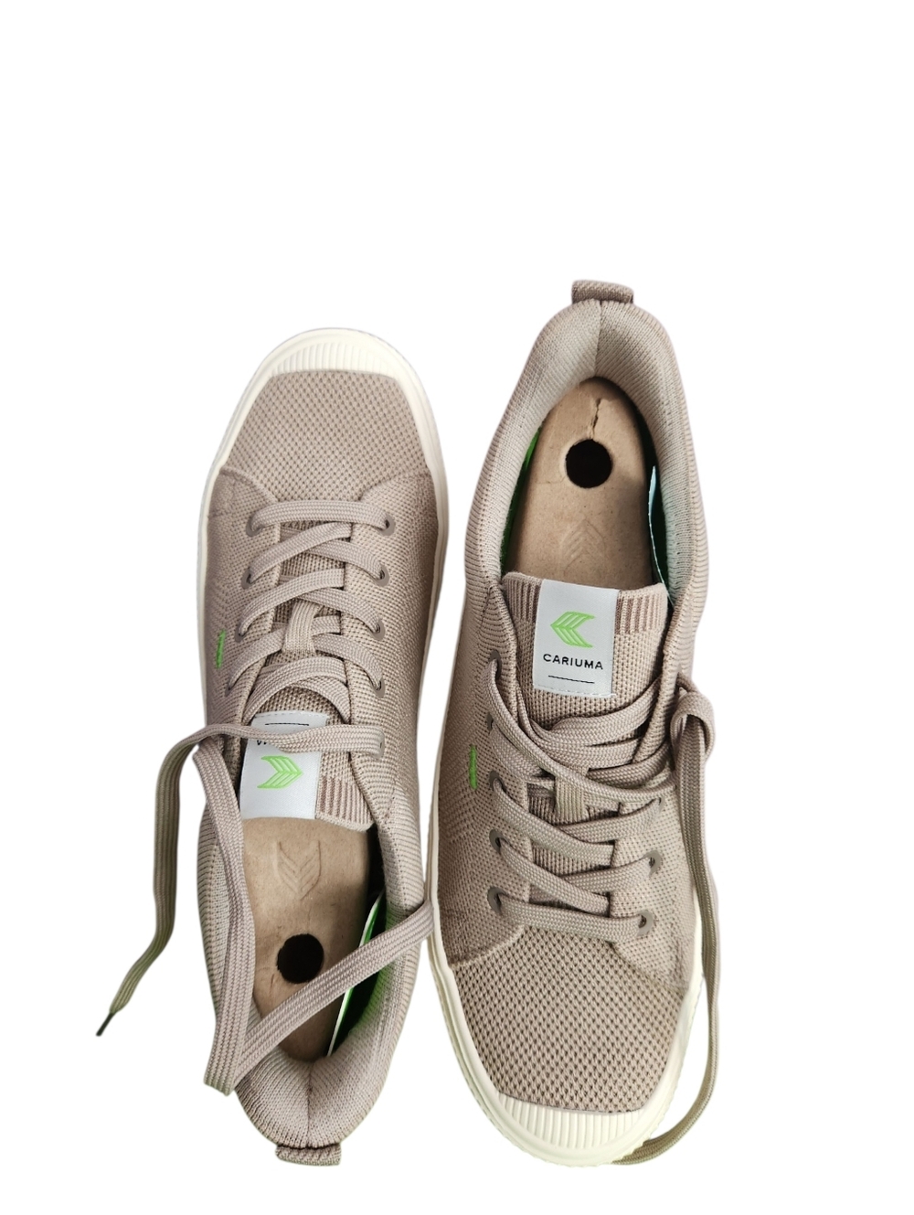 Cariuma IBI Low Sand Knit Sneakers – Women’s 9 / Men’s 7.5